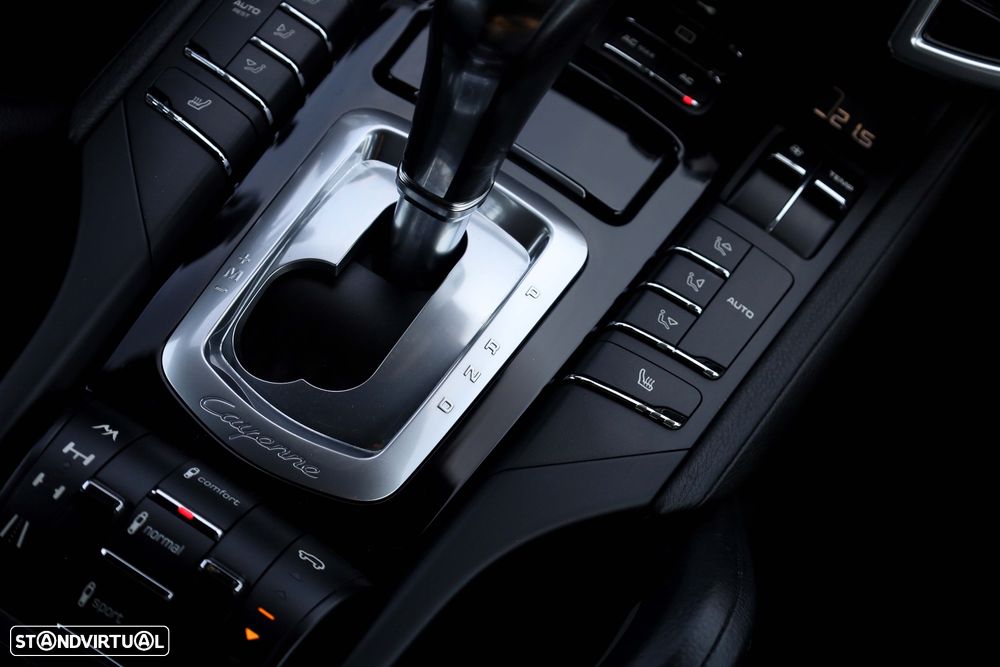 Porsche Cayenne 3.0 V6 - 24