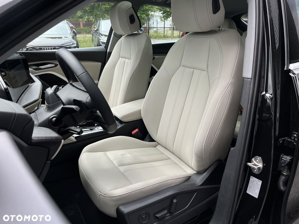 Audi Q5 Sportback - 28