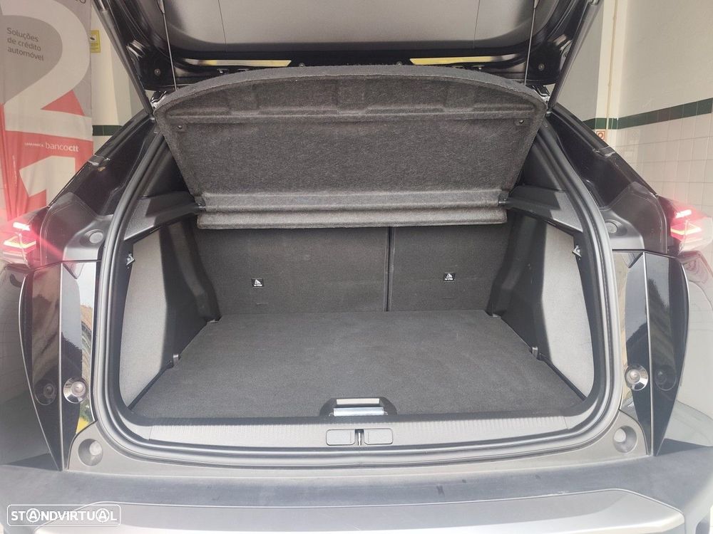 Peugeot 2008 1.2 PureTech Allure Pack - 16