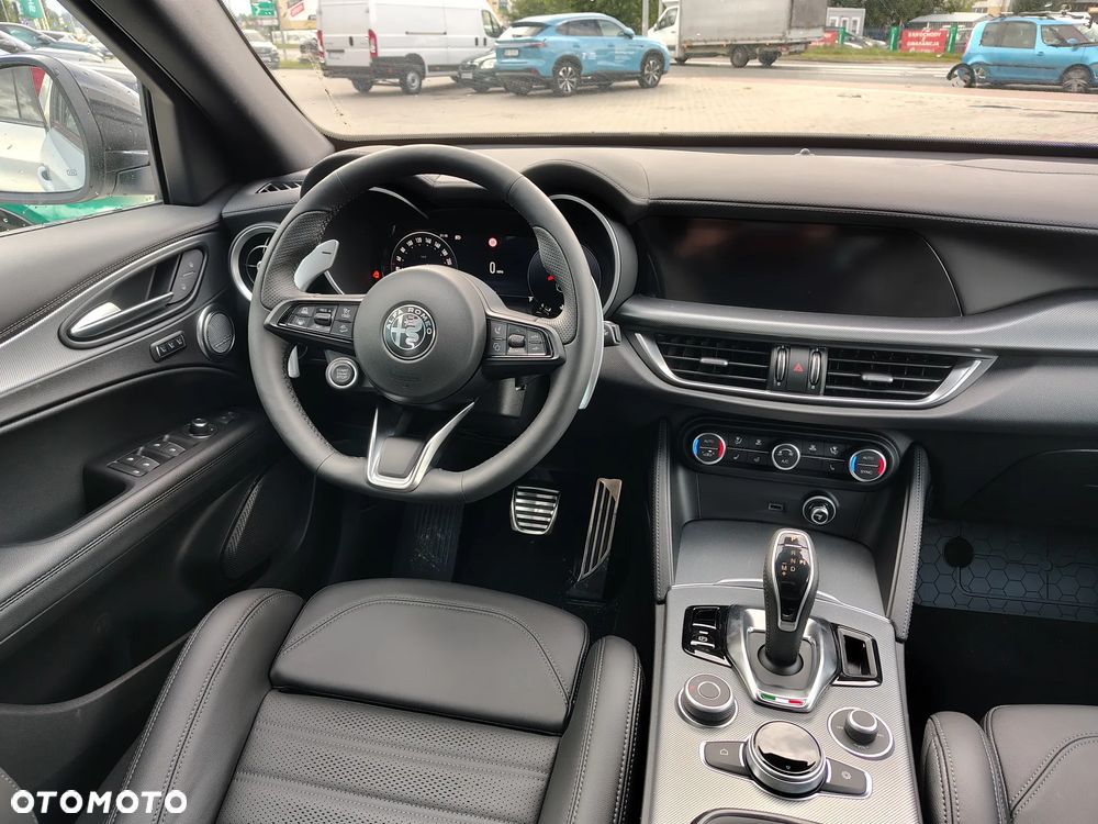 Alfa Romeo Stelvio 2.0 Turbo Veloce Q4 - 25