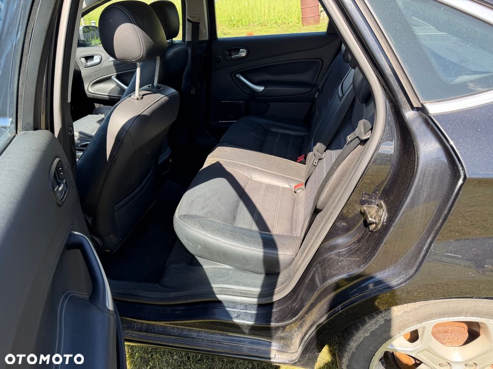 Ford Mondeo 2.0 Titanium - 11