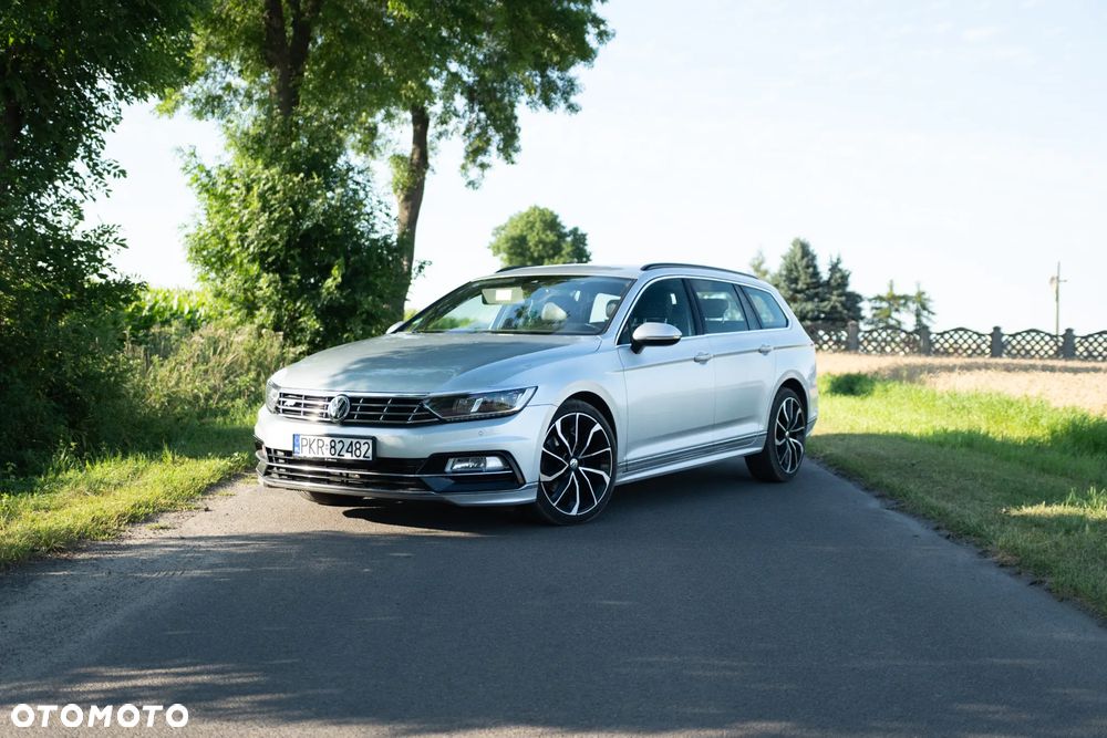 Volkswagen Passat 2.0 TDI (BlueMotion Technology) Highline - 1