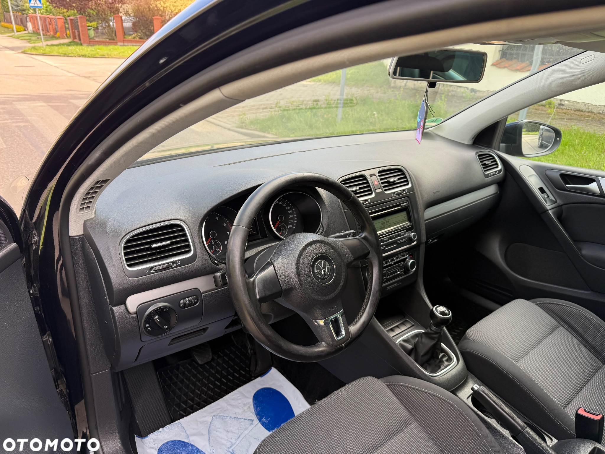 Volkswagen Golf - 5