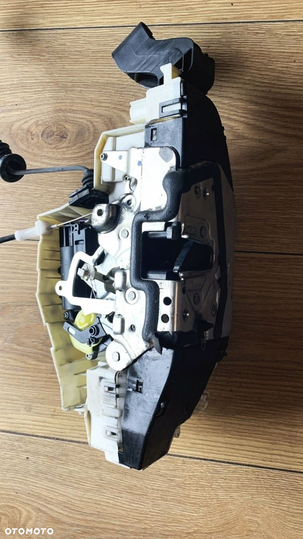 Zamek drzwi Keyless Go tył prawy tylny prawy Mercedes W221 A2217306635 - 3