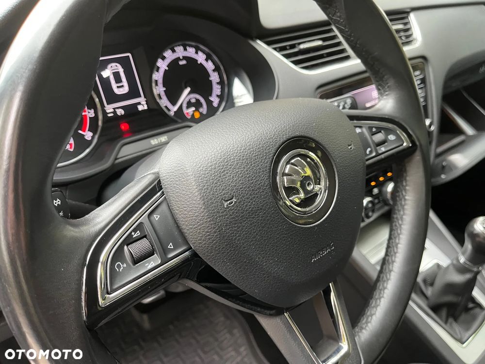 Skoda Octavia 1.4 TSI Ambition - 24