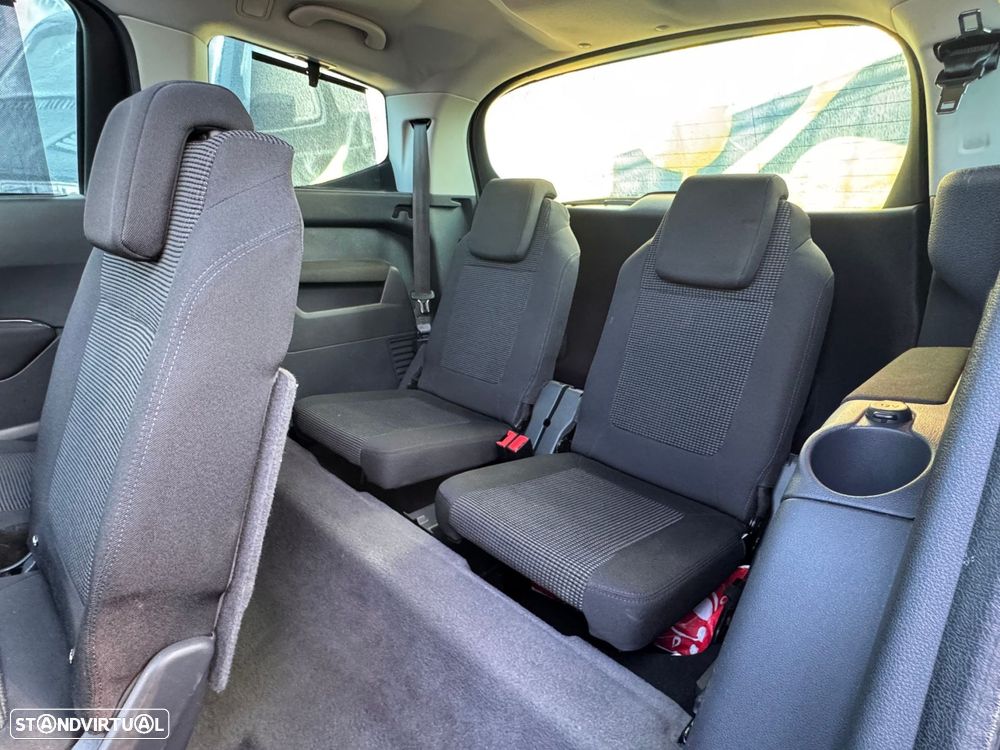 Peugeot 5008 1.6 HDi Executive CMP6 - 10