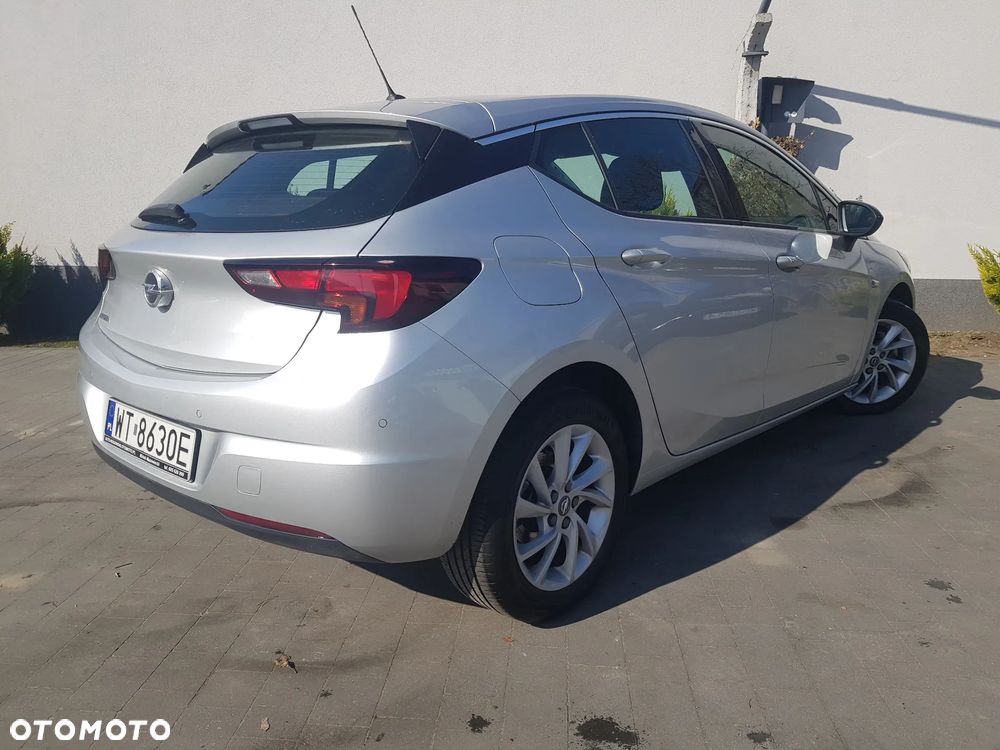 Opel Astra 1.2 T Business Elegance S&S - 4
