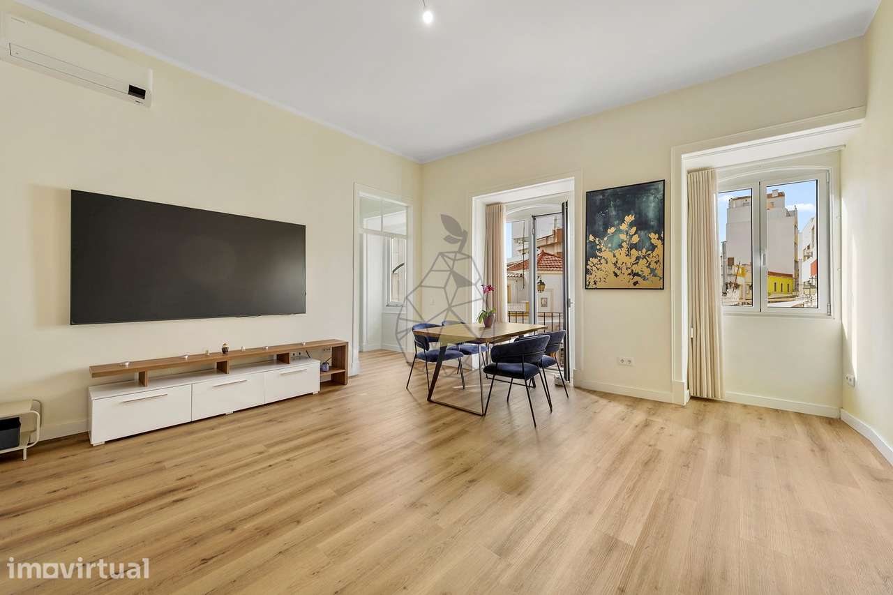 Viva o Encanto da Cidade Antiga - Apartamento com Tetos Altos e Muito - Grande imagem: 2/56