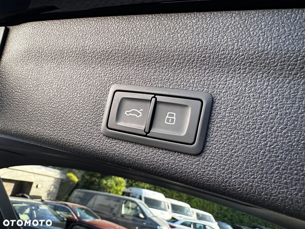 Audi A6 Avant 40 TDI S tronic S line - 28