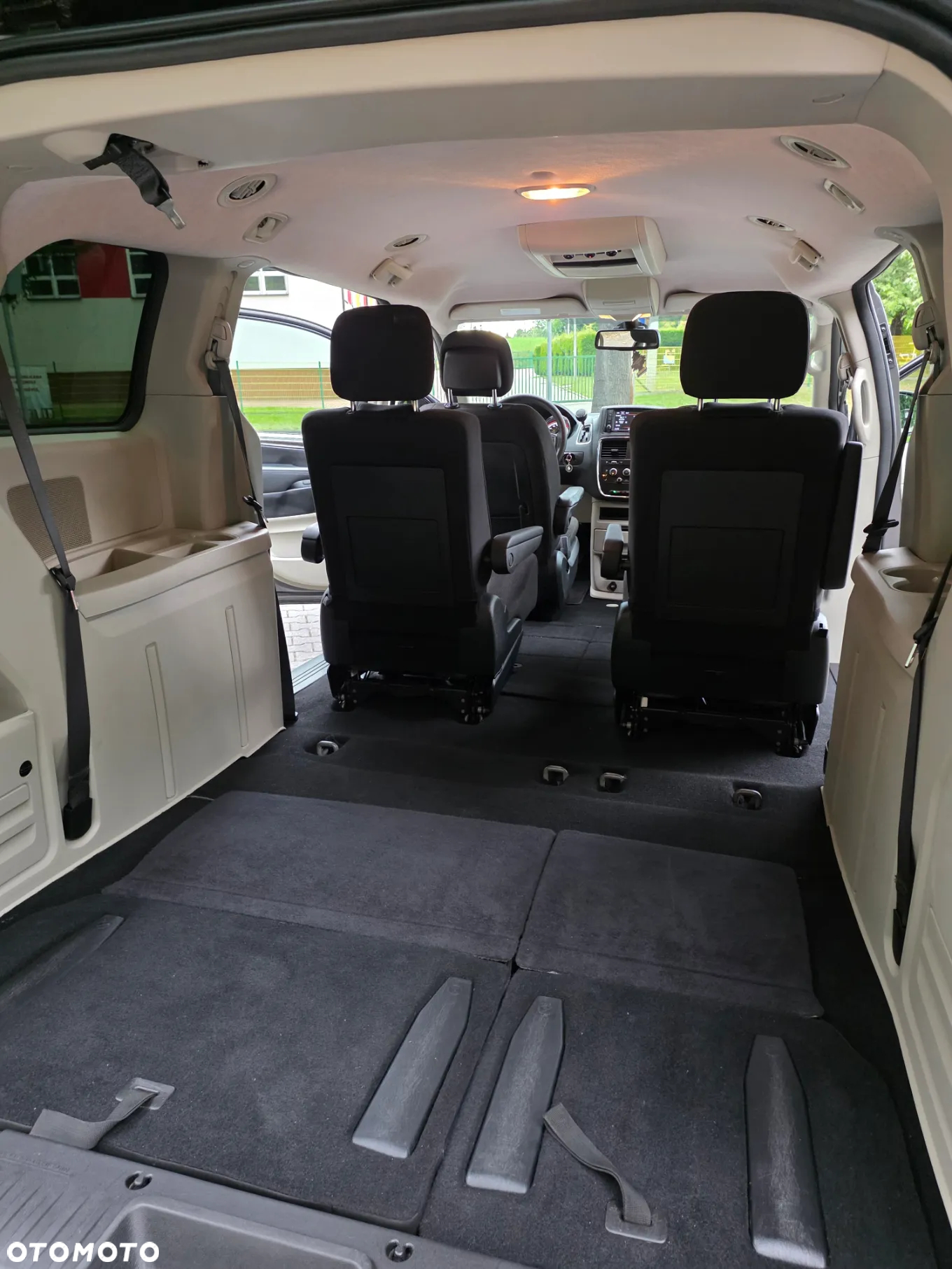 Dodge Grand Caravan 3.6 Express - 28