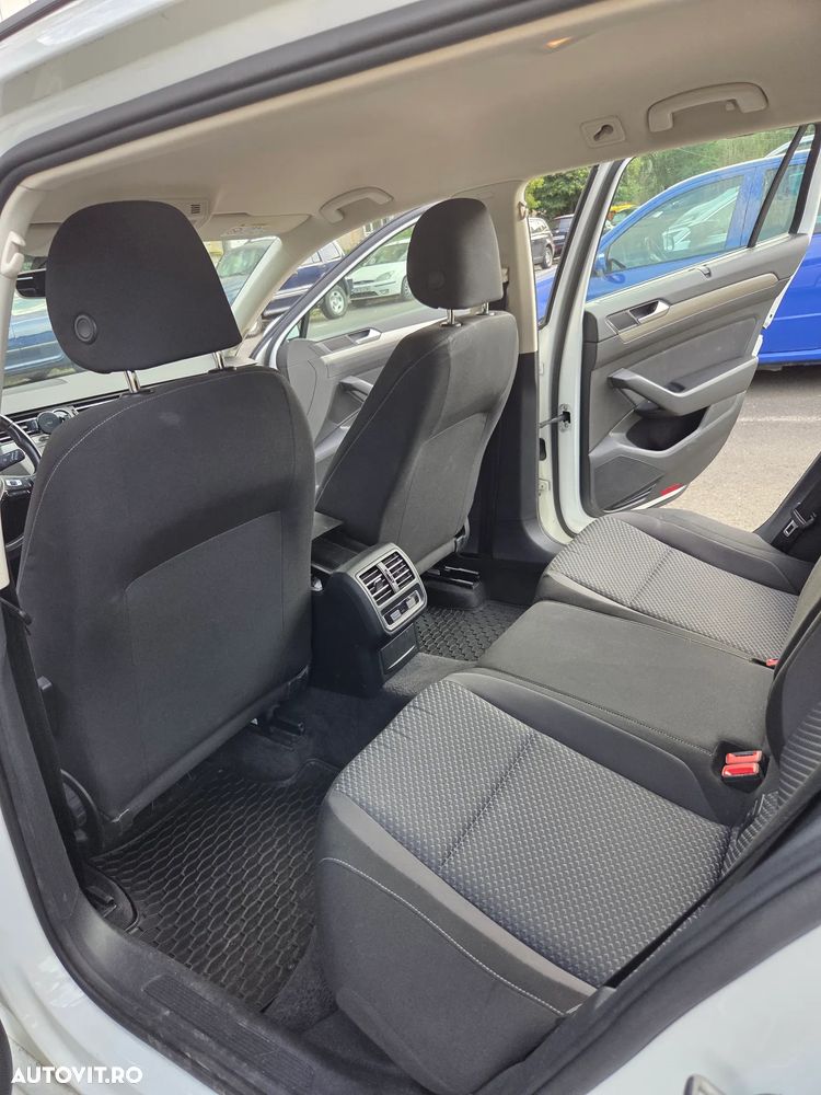 Volkswagen Passat 2.0 TDI Comfortline - 7