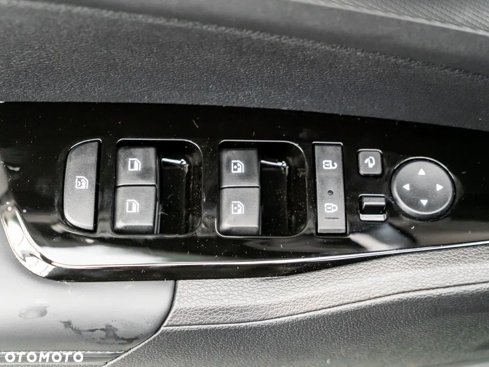 Kia Sportage 1.6 T-GDI HEV L 2WD - 19