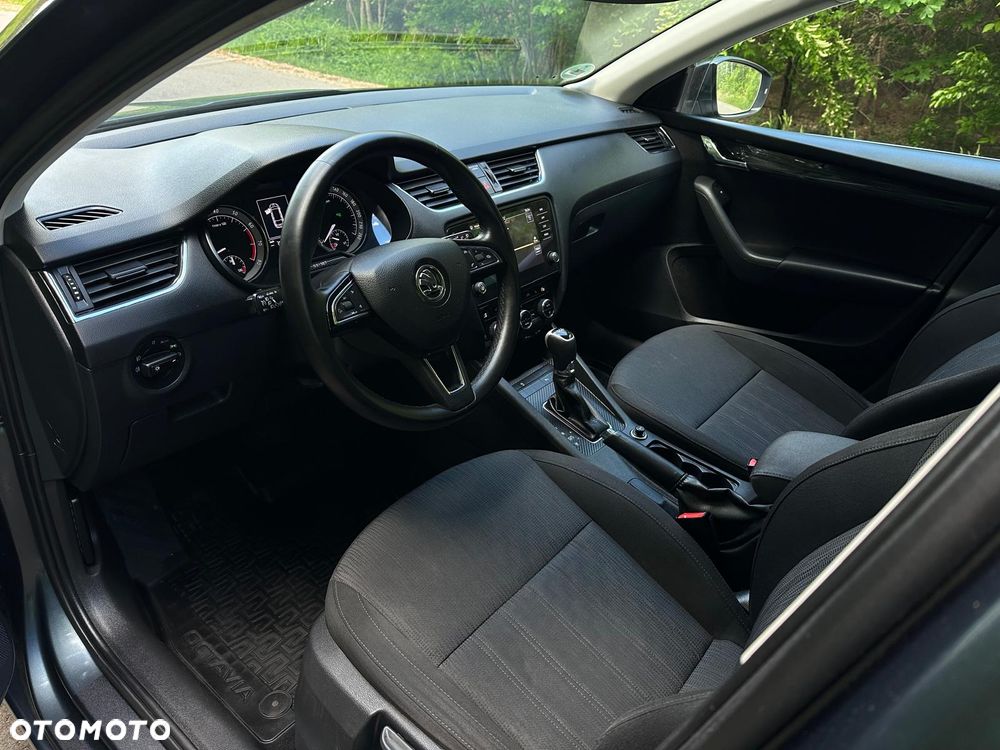 Skoda Octavia 1.8 TSI DSG Style - 18