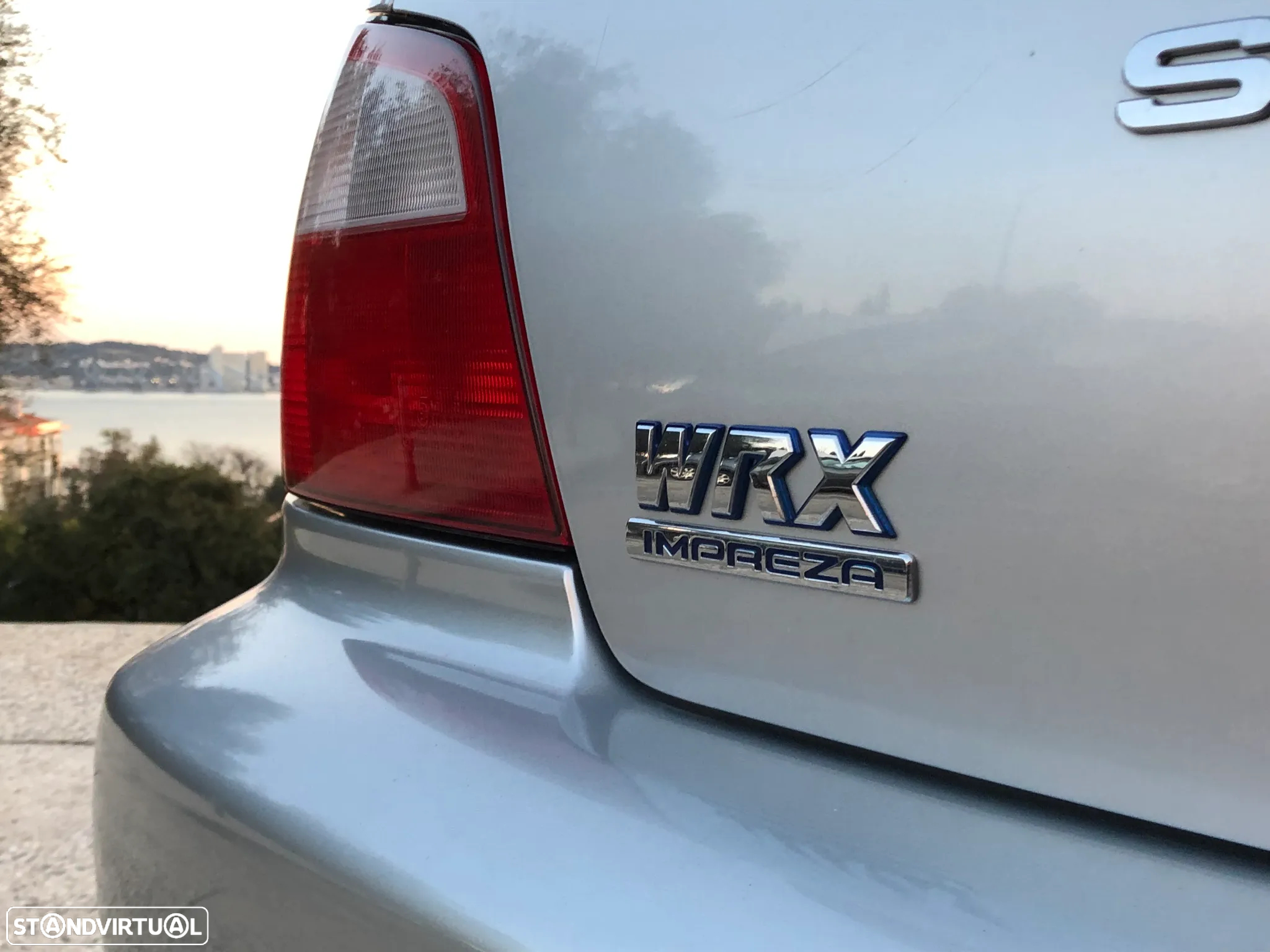 Subaru Impreza Sedan 2.0 WRX - 35
