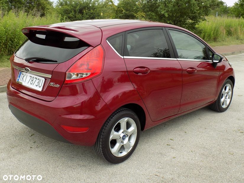 Ford Fiesta 1.4 Champions Edition - 8