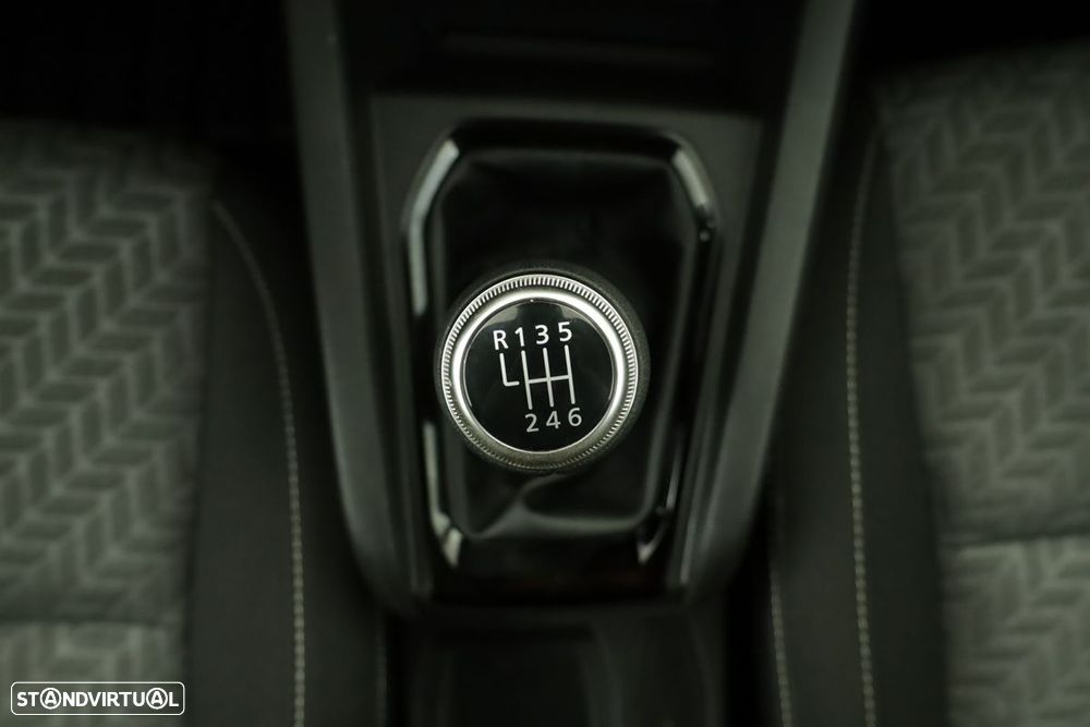 Renault Clio 1.0 TCe Techno Bi-Fuel - 14