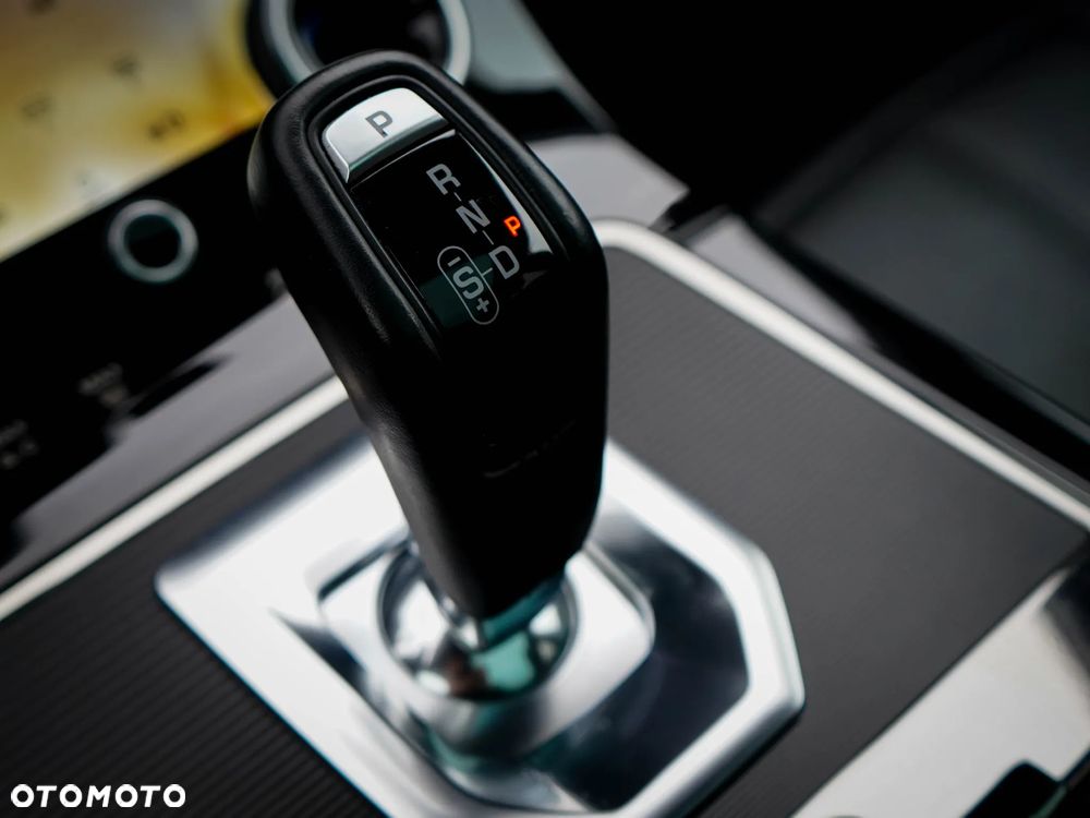 Land Rover Range Rover Evoque - 22
