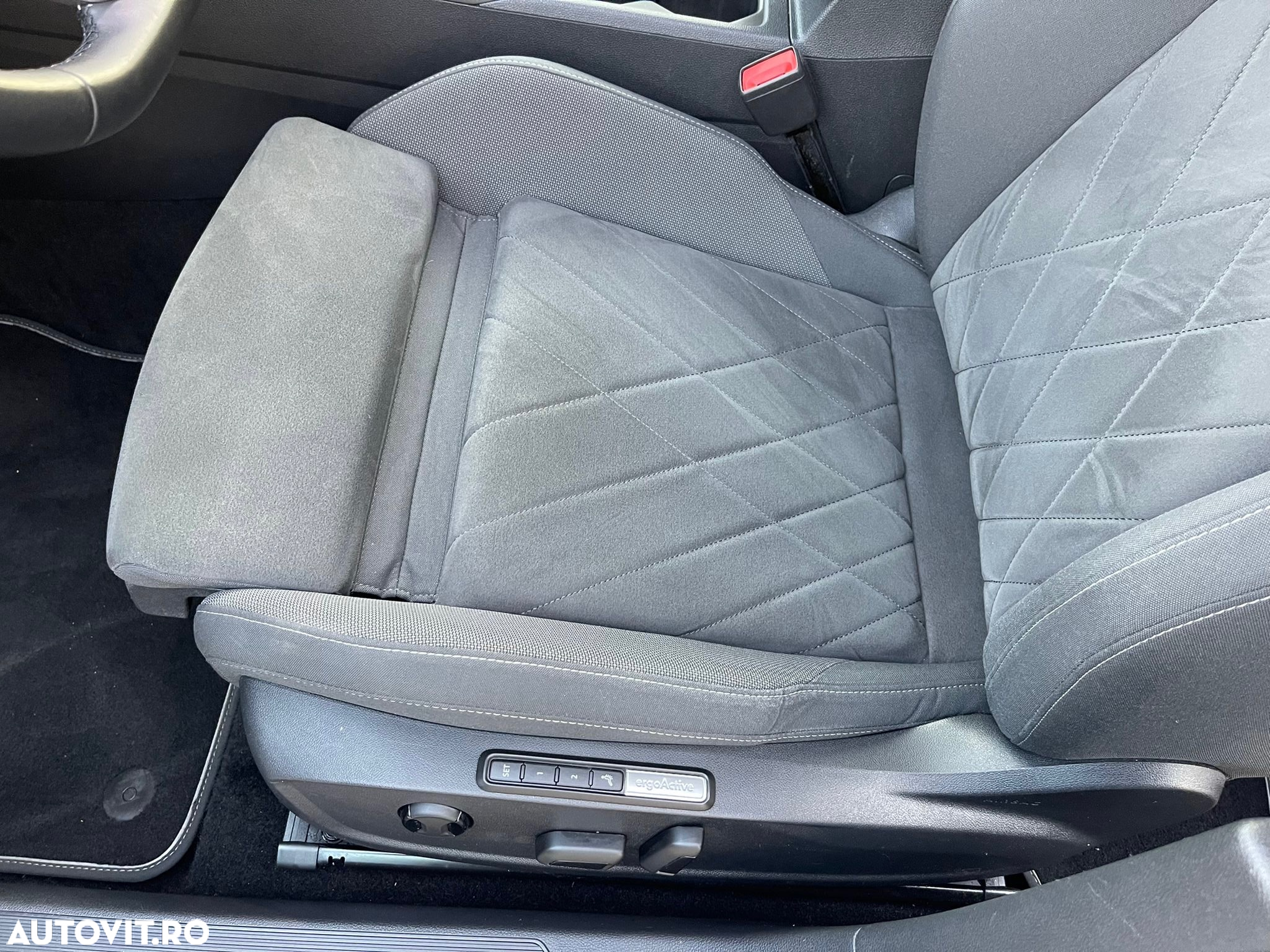 Volkswagen Golf 2.0 TDI DSG Style - 9
