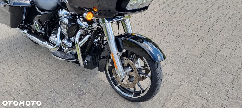 Harley-Davidson Touring Road Glide - 12