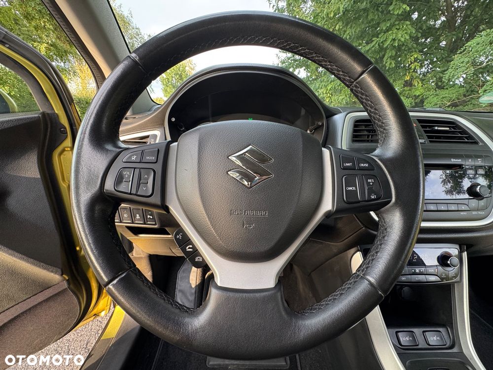 Suzuki SX4 S-Cross 1.6 VVT CVT 4x2 Comfort+ - 35