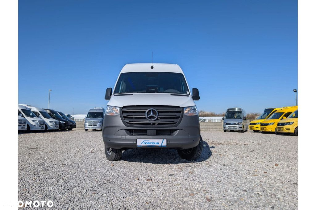 Mercedes-Benz Sprinter 517 - 11