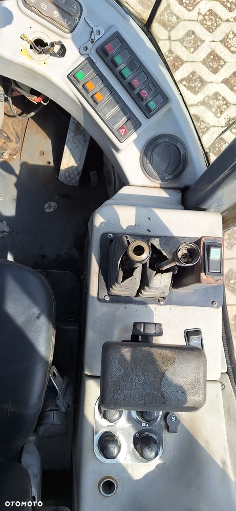 Kabina Furukawa 355 365 - 7