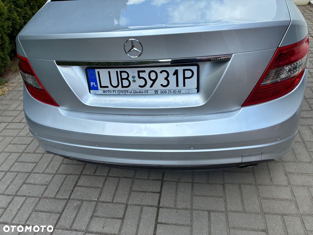 Mercedes-Benz Klasa C 280 4Matic 7G-TRONIC Elegance - 17
