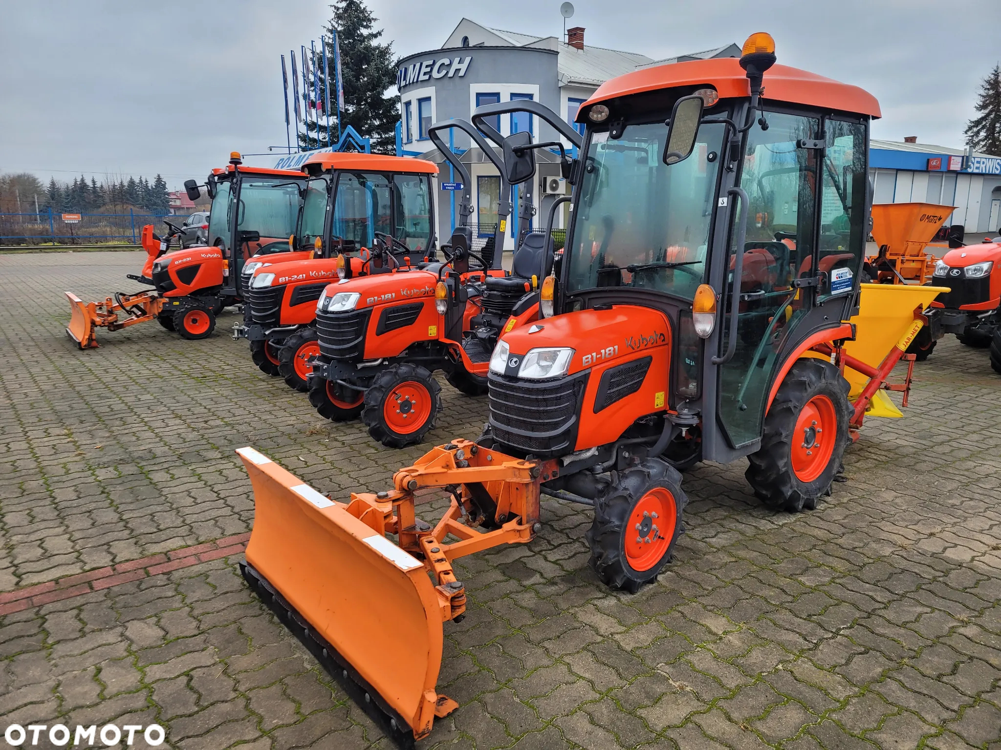 Kubota B1181 - 3