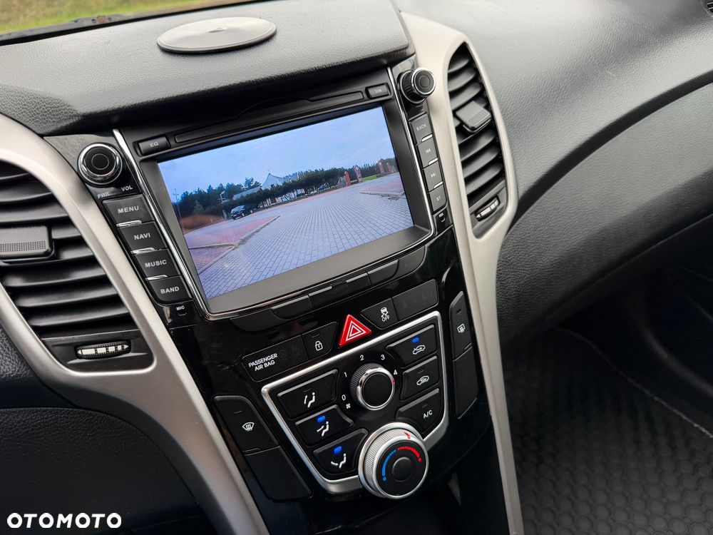 Hyundai i30 - 12