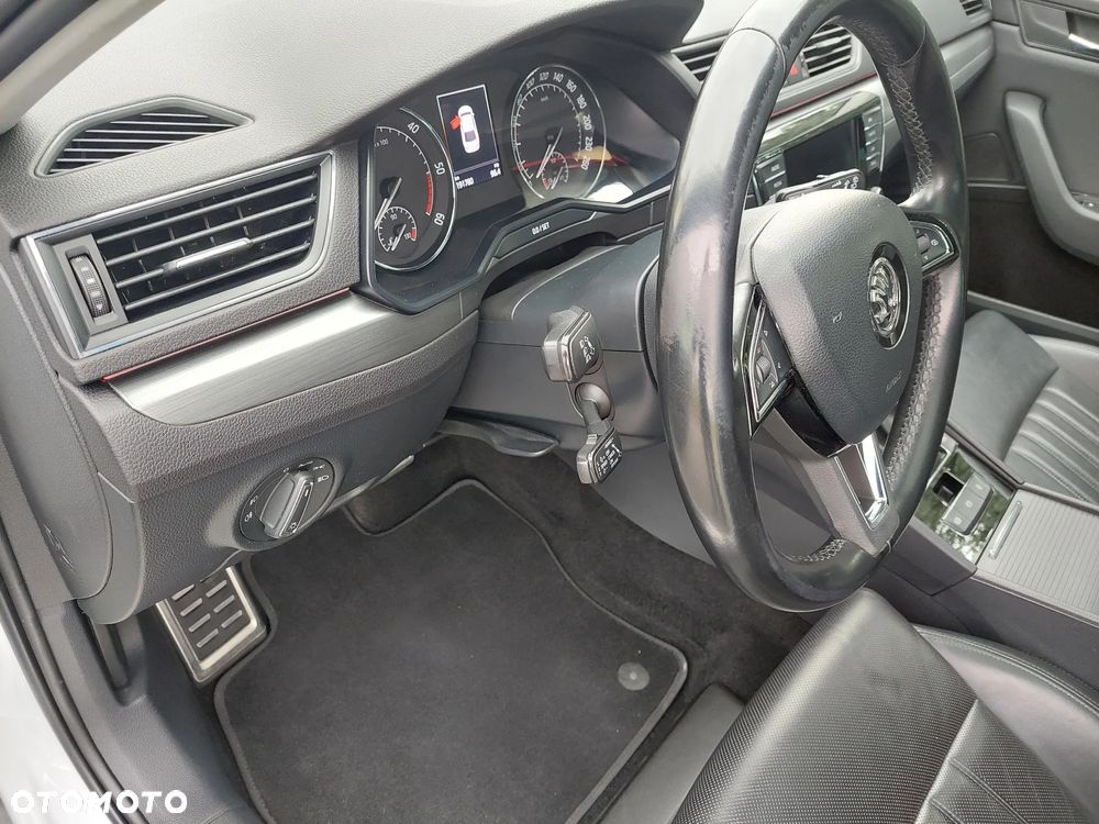 Skoda Superb 2.0 TDI 4x4 Style DSG - 26