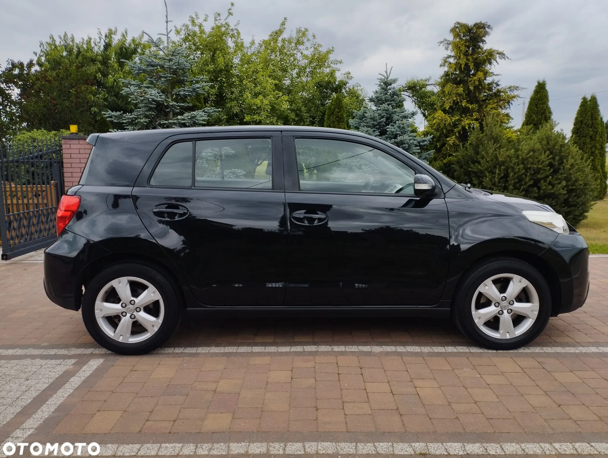Toyota Urban Cruiser 1.33 4x2 - 8