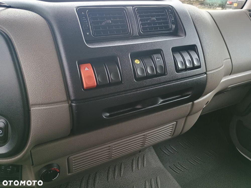 DAF LF - 15