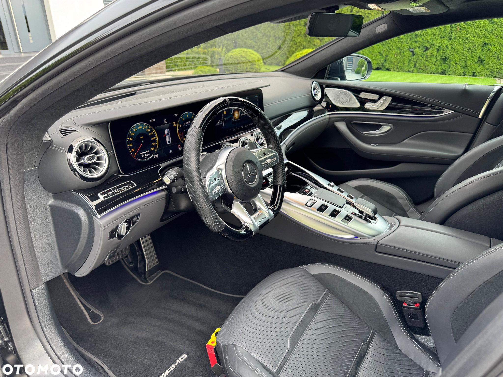 Mercedes-Benz AMG GT 63 S 4-Matic+ - 10