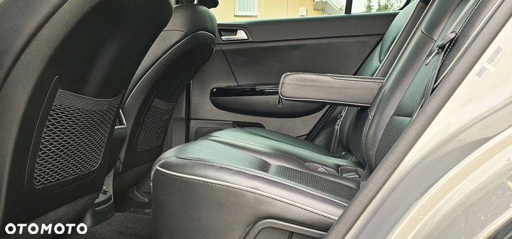 Ford Kuga 2.0 TDCi 4WD Titanium Plus - 24