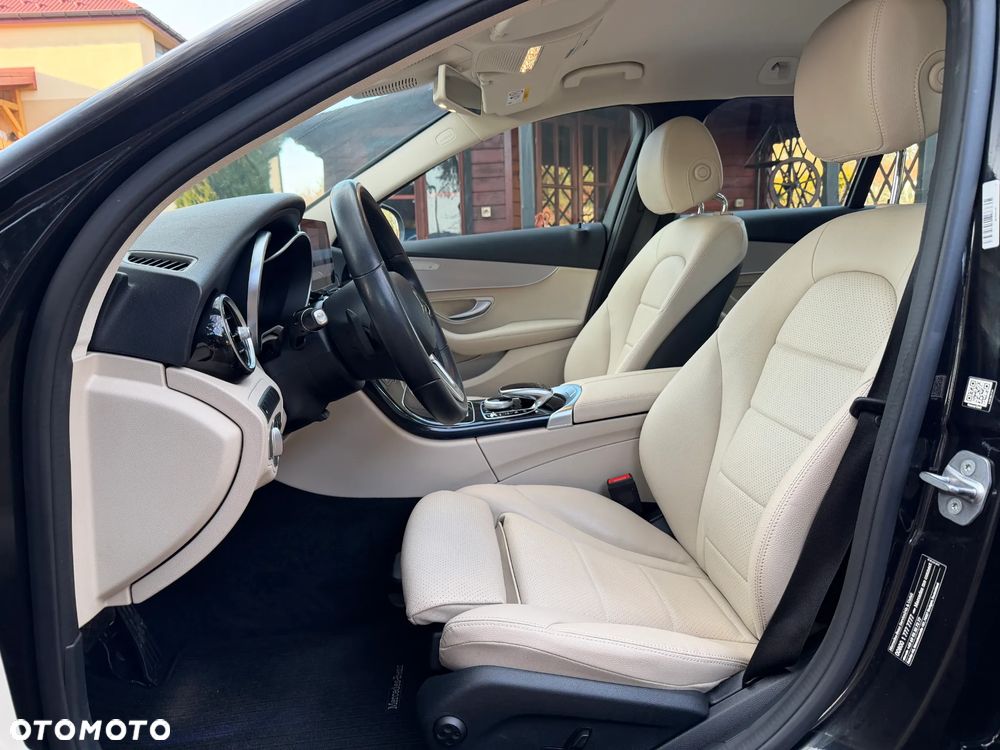 Mercedes-Benz Klasa C 180 9G-TRONIC Avantgarde - 17