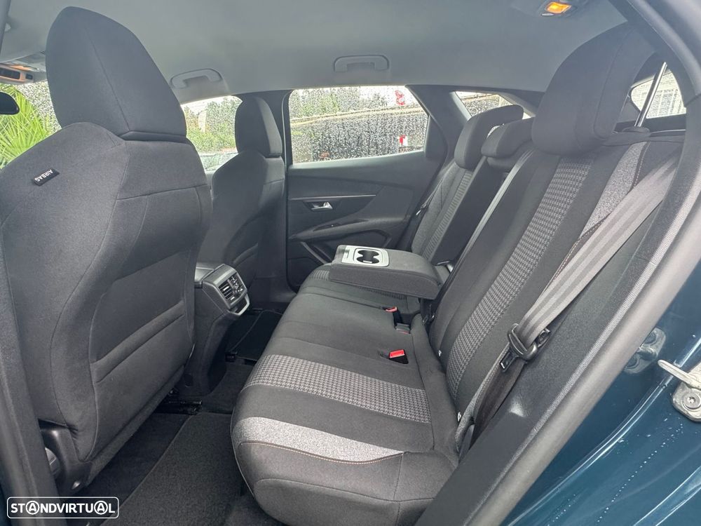 Peugeot 3008 1.5 BlueHDi Active Pack - 31