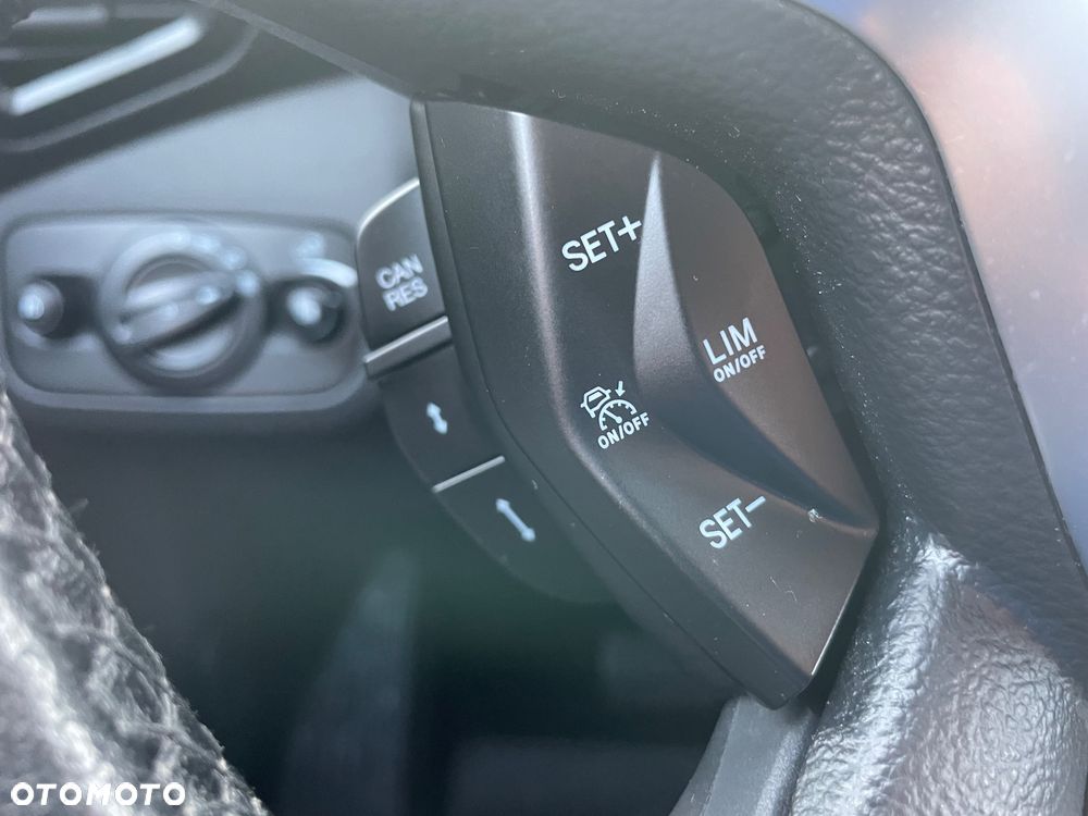 Ford Kuga 2.0 TDCi 4x4 Titanium - 36