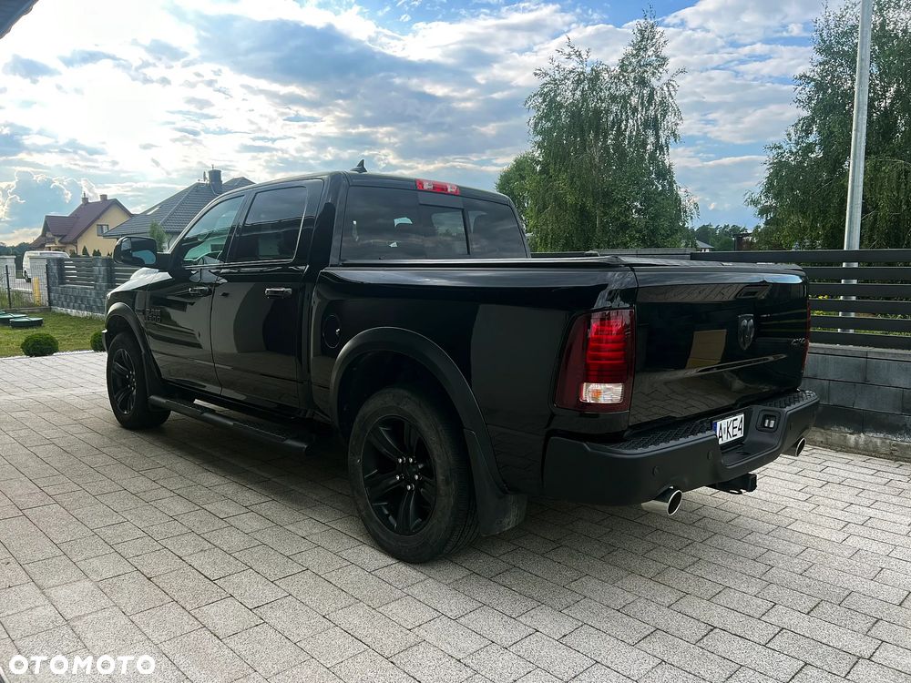 Dodge RAM - 8