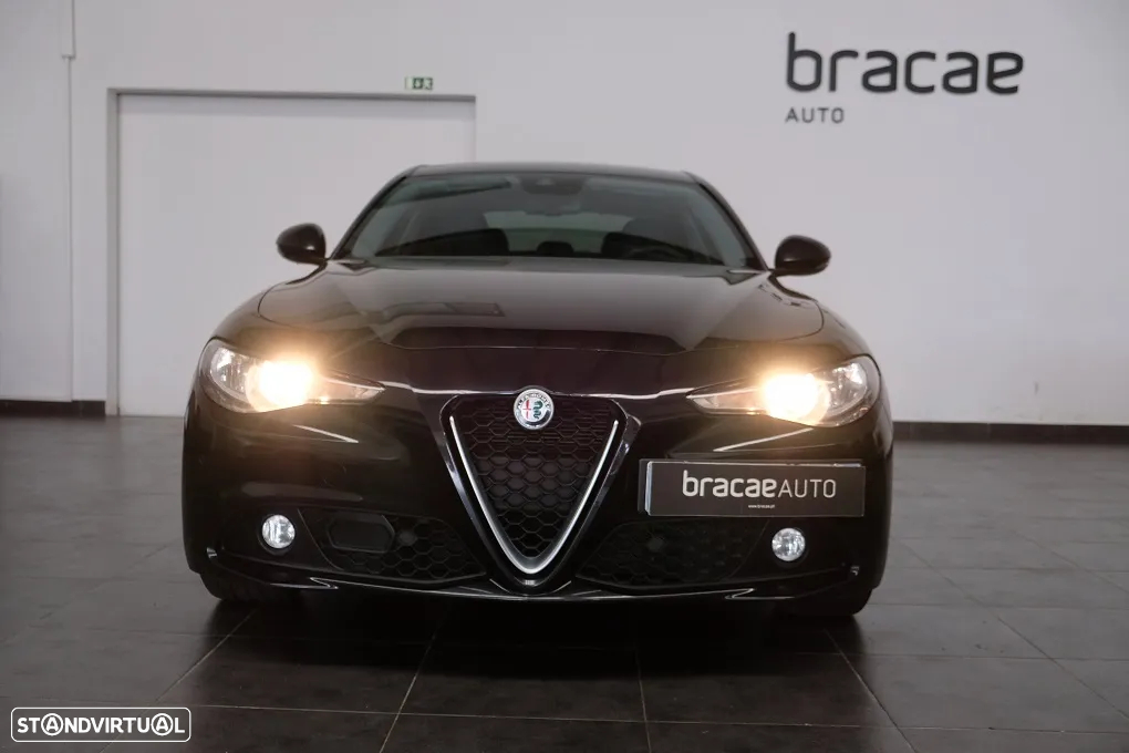 Alfa Romeo Giulia 2.2 D Super AT8 - 4