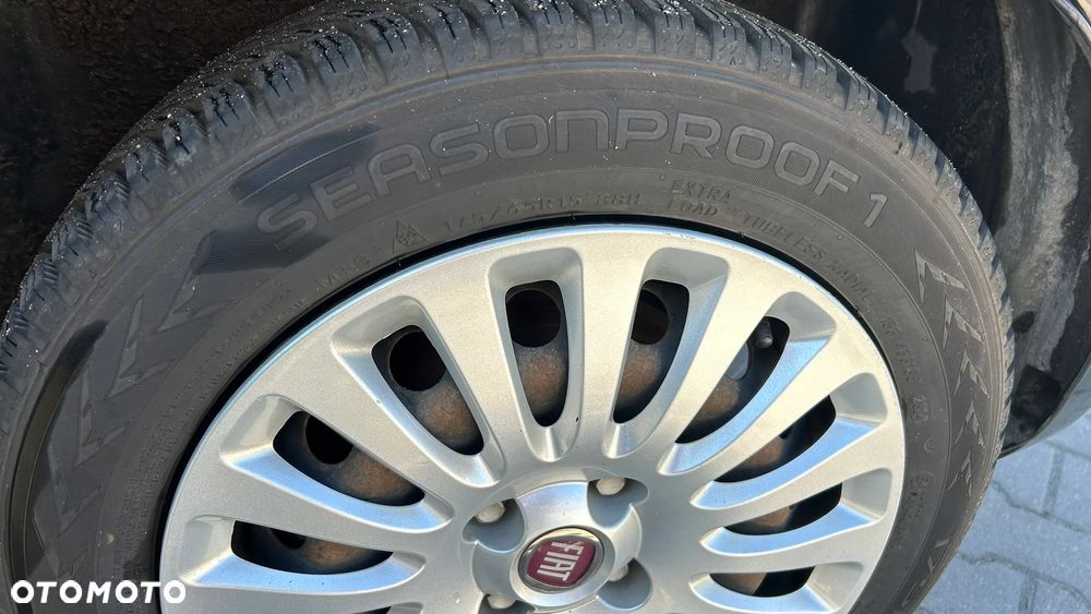 Fiat Punto Evo 1.4 8V Estiva Blue&Me - 13