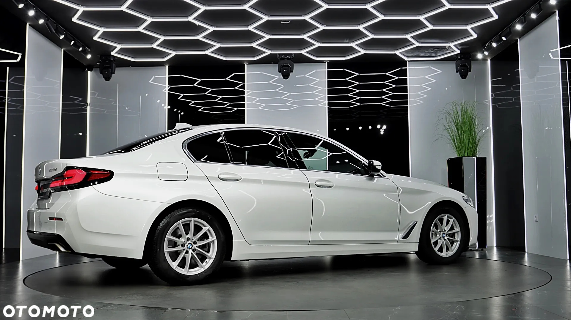 BMW Seria 5 - 10