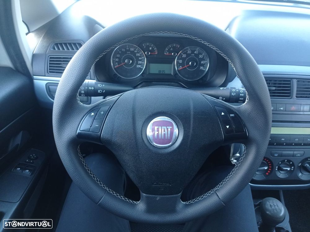 Fiat Grande Punto - 2