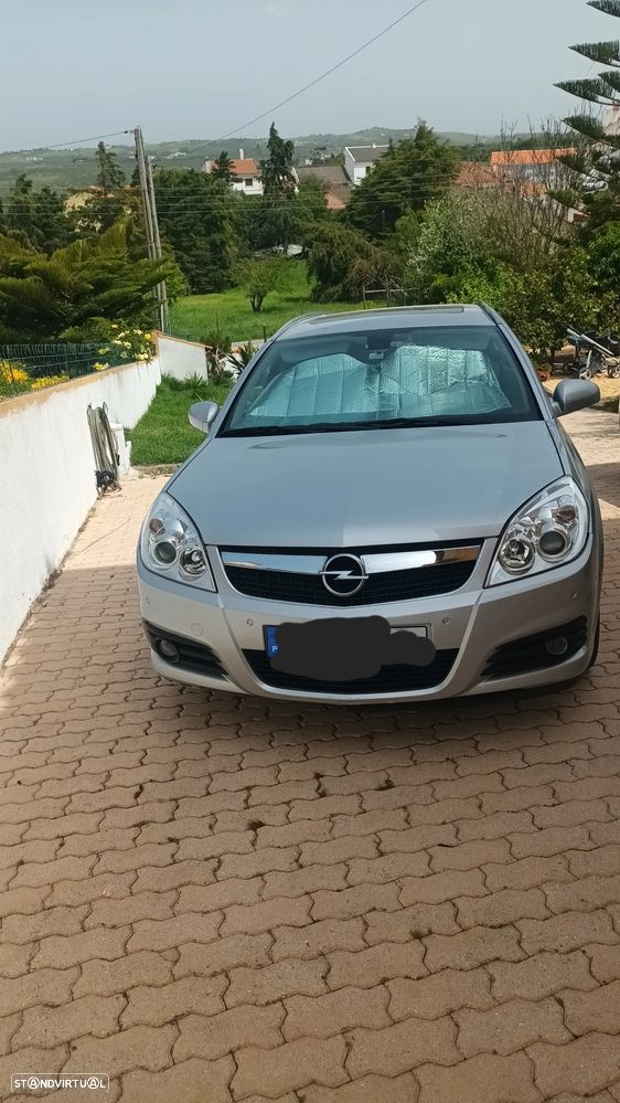 Opel Vectra Caravan 1.9 CDTi Executive - 1