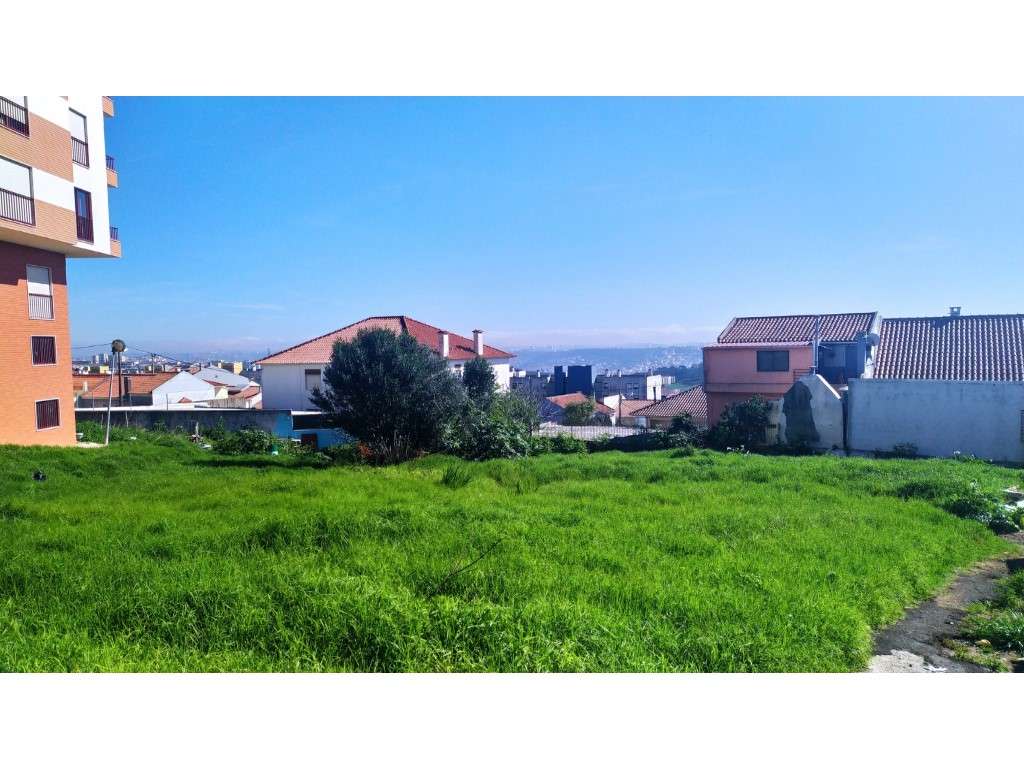 Lote de Terreno 210m2 na Amadora - Grande imagem: 2/4