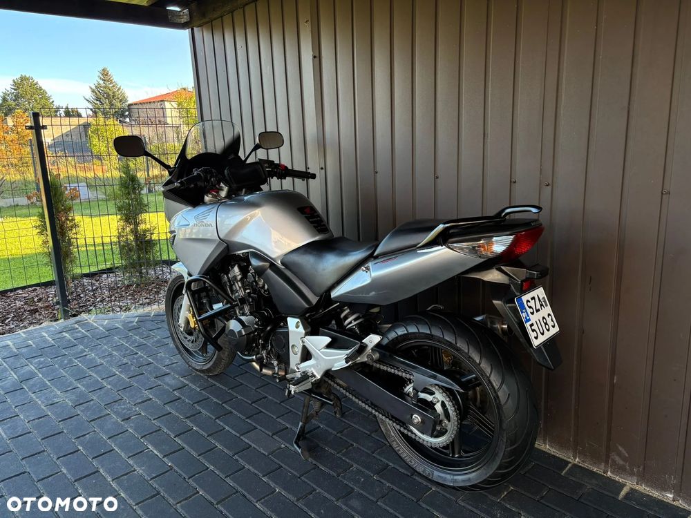 Honda CBF - 12