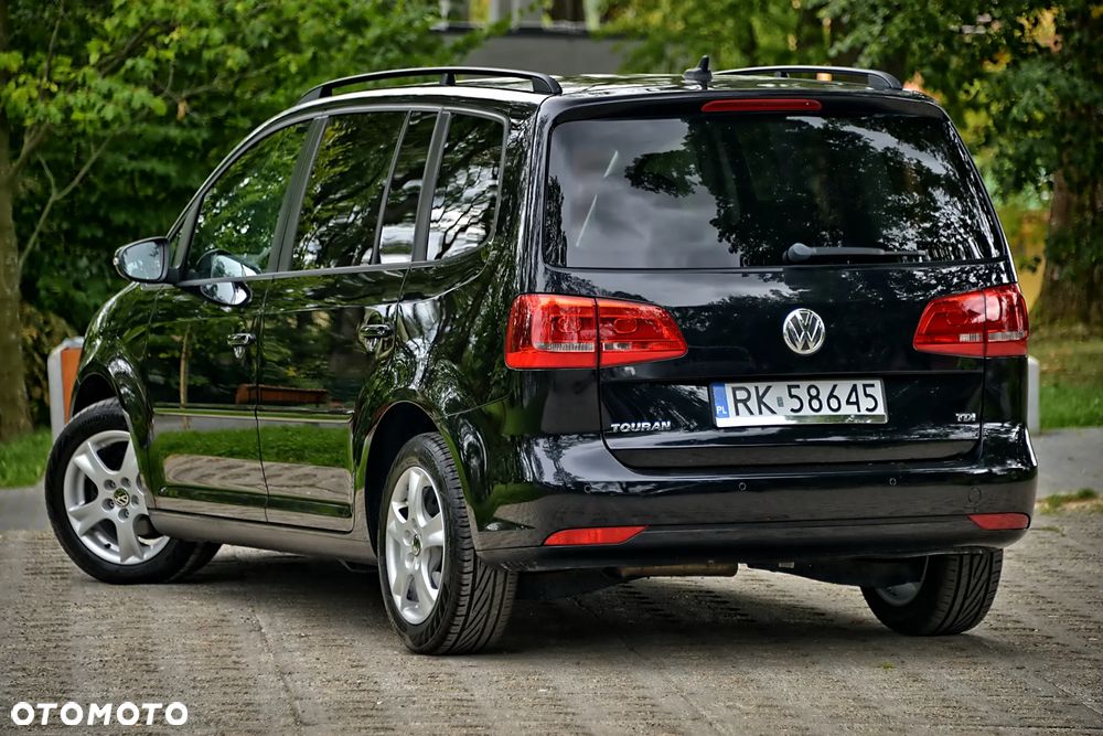 Volkswagen Touran - 15