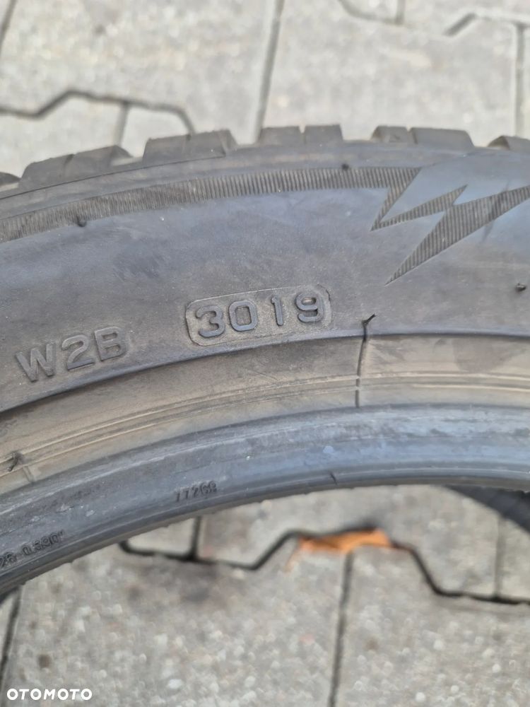 OPONY ZIMOWE BRIDGESTONE 235/45 R18 - 8