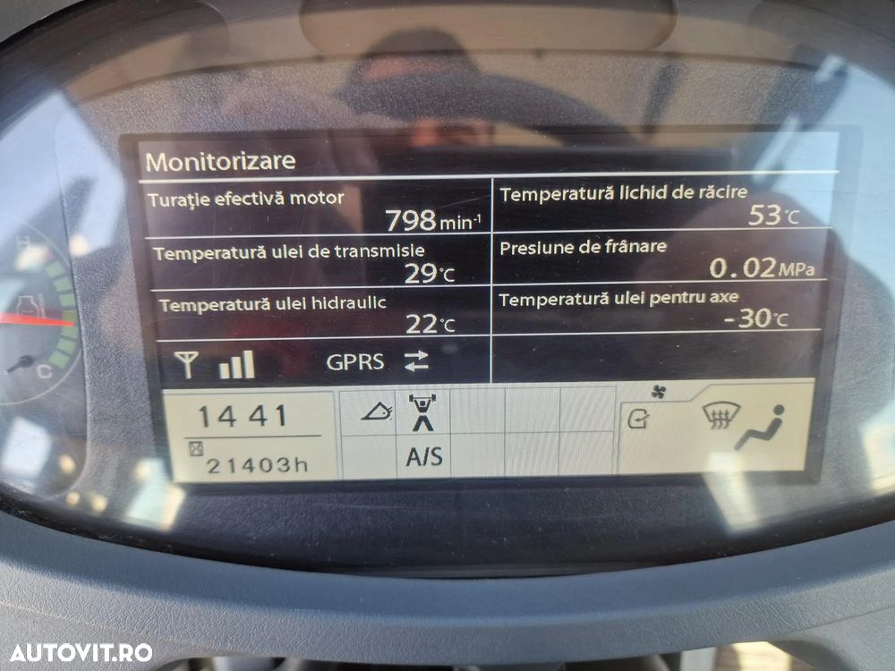 Hitachi ZW220, 2.140h, 8.833 km, CUPLA RAPIDA, CUPA 3,5mc, Masa operationala 20t, Anvelope Goodyear profil L5 90% ok, Gresare automata, VIRARE JOYSTICK, consum mediu 14,6l/h, an fabr 2020, camera spate, ridica la 4,2m,  CA NOU-PROMOTIE 119.900 EUR+Tva - 36