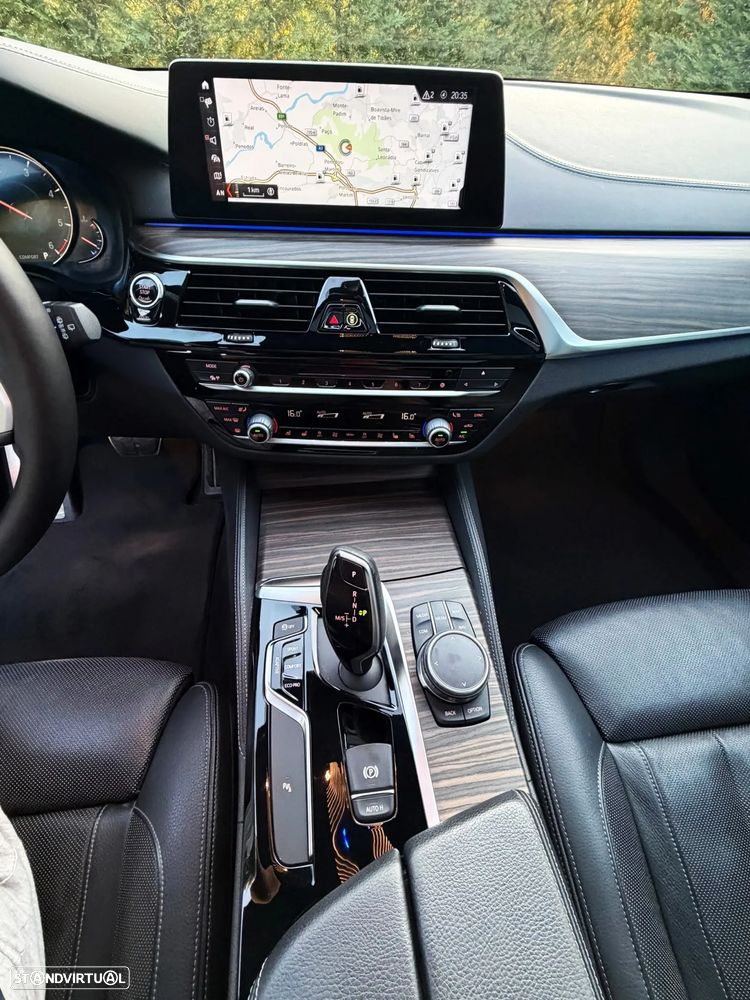 BMW 520 d Aut. M Sport Edition - 22