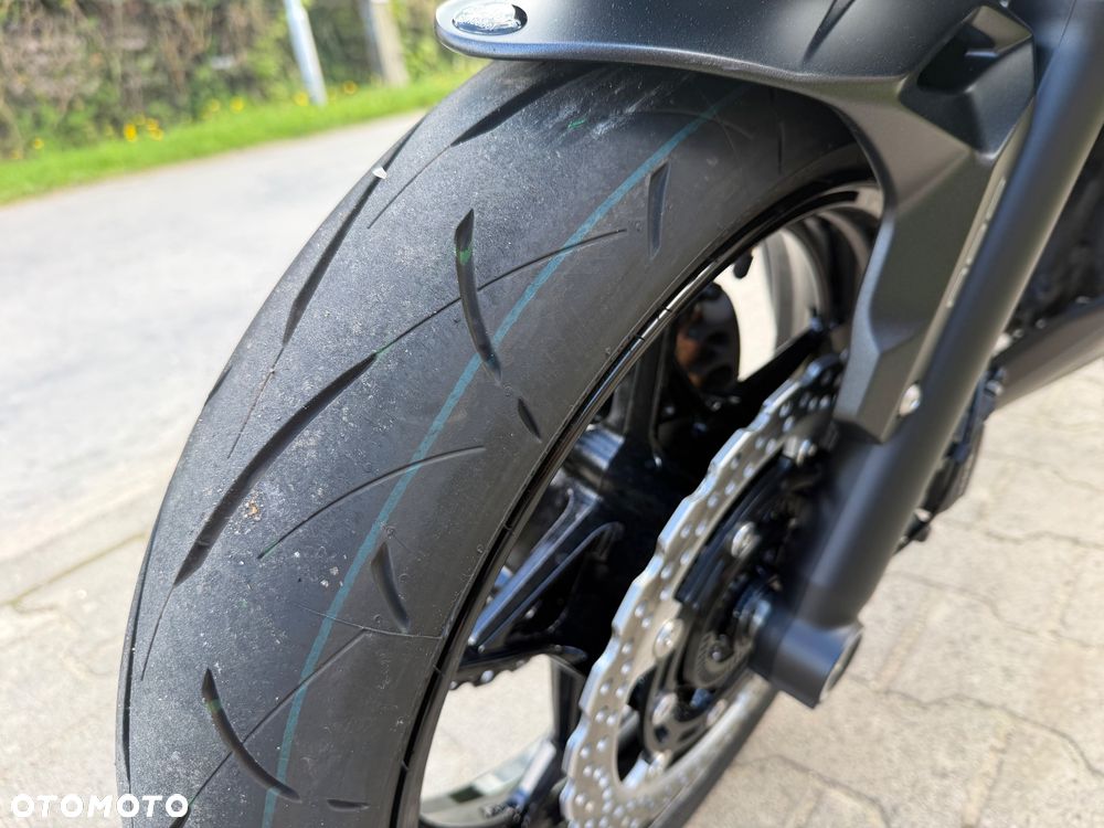Kawasaki Ninja - 24